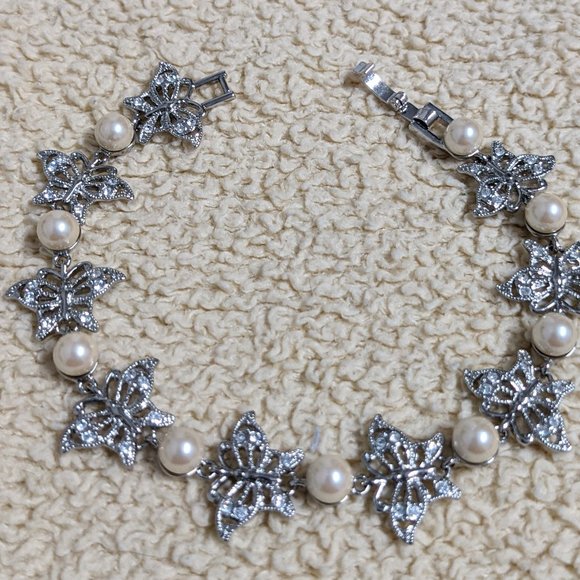 VTG - Monet-Simulated Pearl & Rhinestone Bracelet